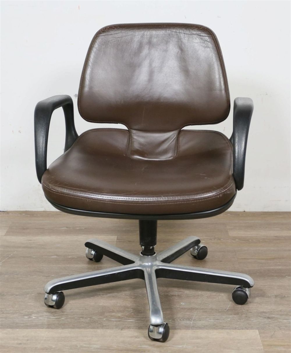 Lot 178: Herman Miller Wolfgang Mueller Style Office Chair