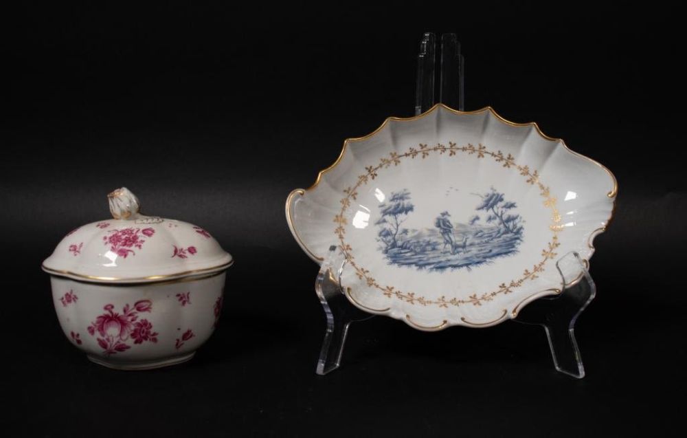 Lot 198: Two Richard Ginori Porcelain Pieces