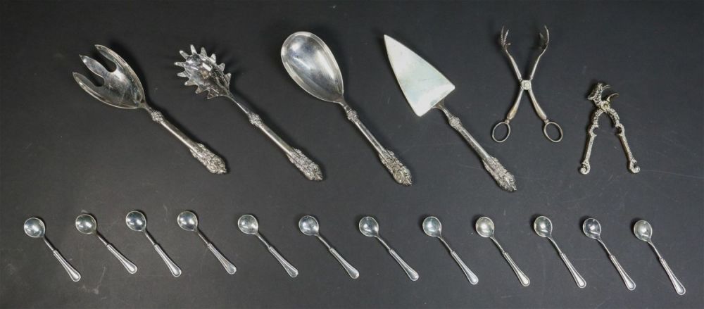 Lot 206: Silverplate Tableware