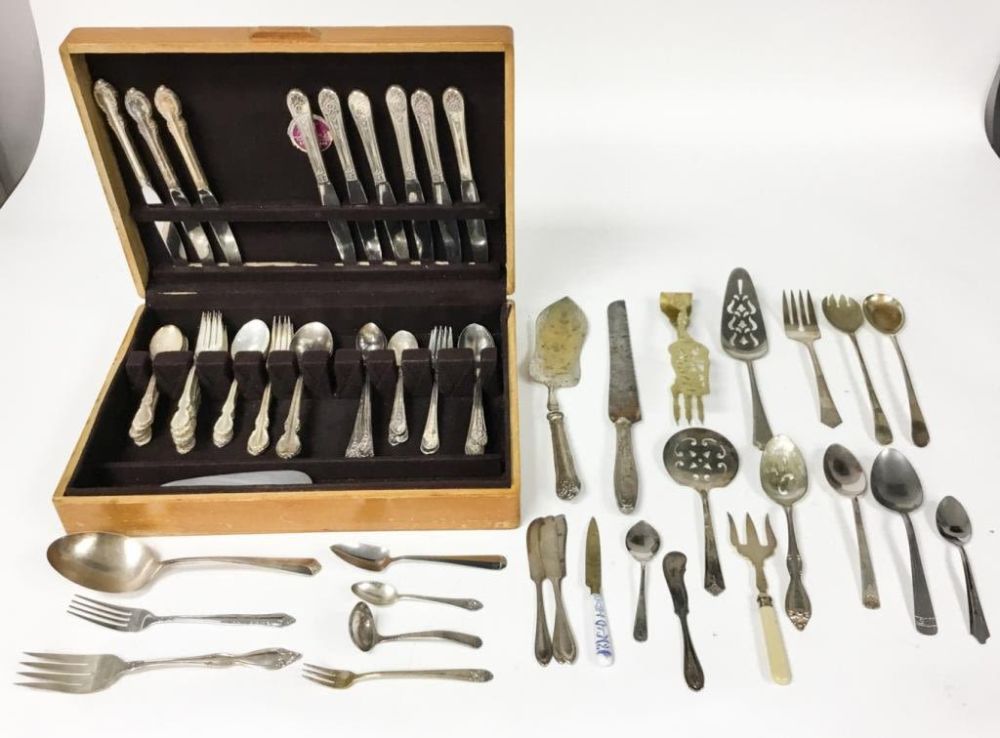 Lot 207: Silverplate Flatware & Serving Pieces