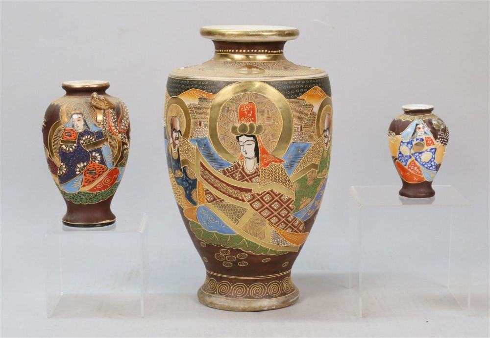 Lot 233: 3 Moriage Satsuma Japanese Porcelain Vases