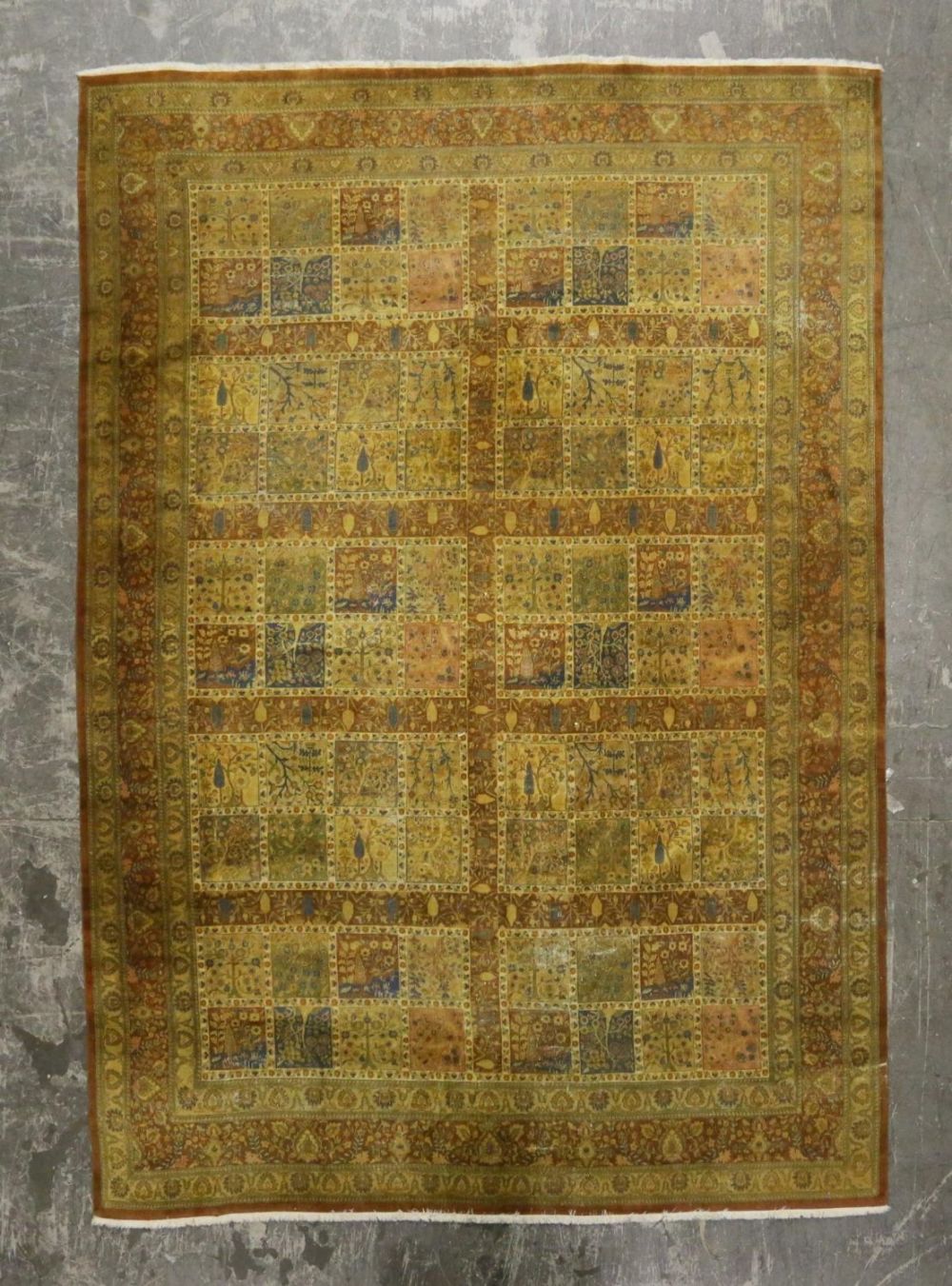 Lot 322: Persian Style Tree of Life Pictorial Rug