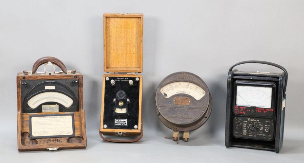 Lot 289: Grouping of Four Electrical Instruments