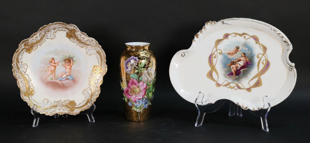 Lot 405: 3 Pieces Limoges Porcelain