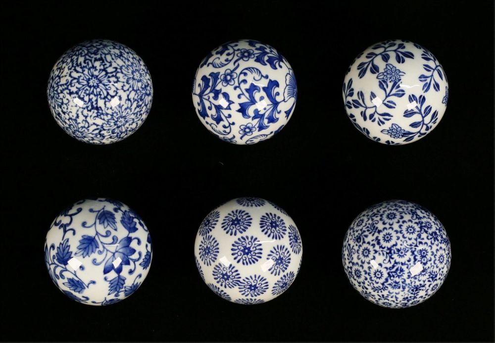 Lot 414: Lot of 6 Blue & White Porcelain Decorative Orbs