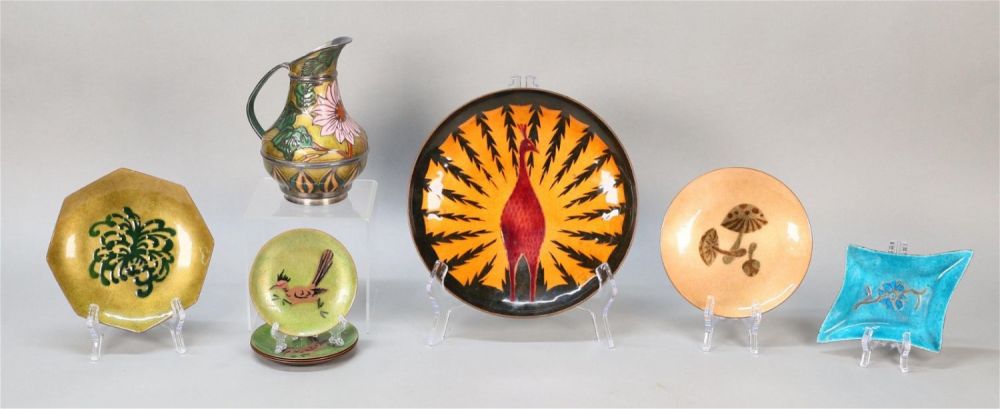 Lot 164: 9 Piece Enamel Lot
