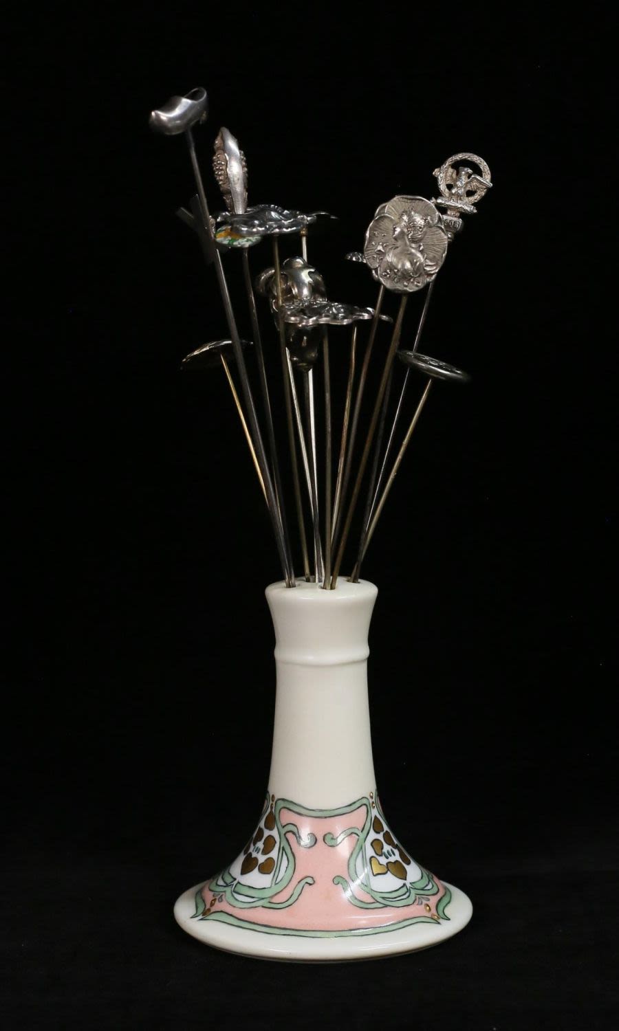 Lot 258: 16 Vintage Sterling & Silver Tone Hatpins