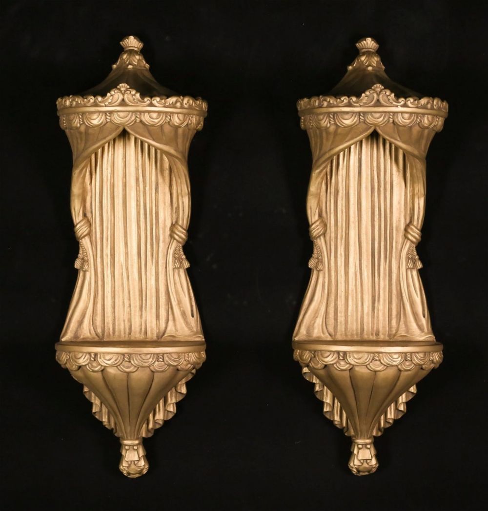 Lot 357: Pair of Resin Curtain Hanging Shelves