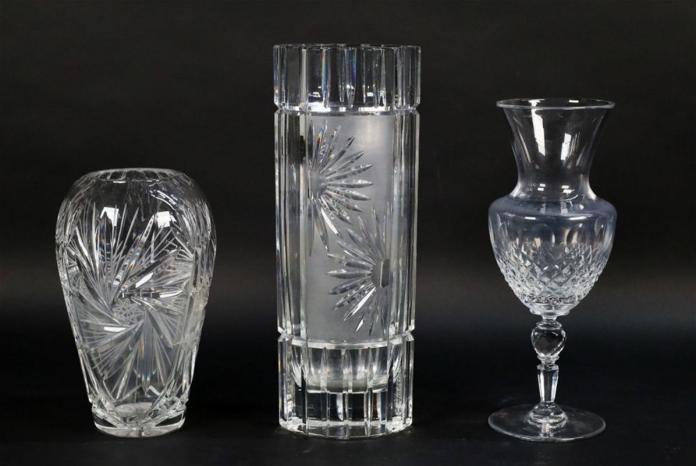 Lot 379: 3 Crystal Vases