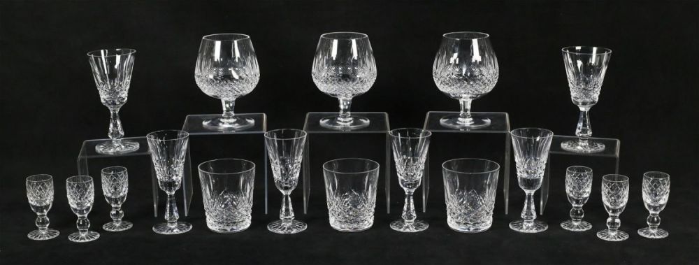 Lot 152: 18 Pieces Waterford Crystal Stemware