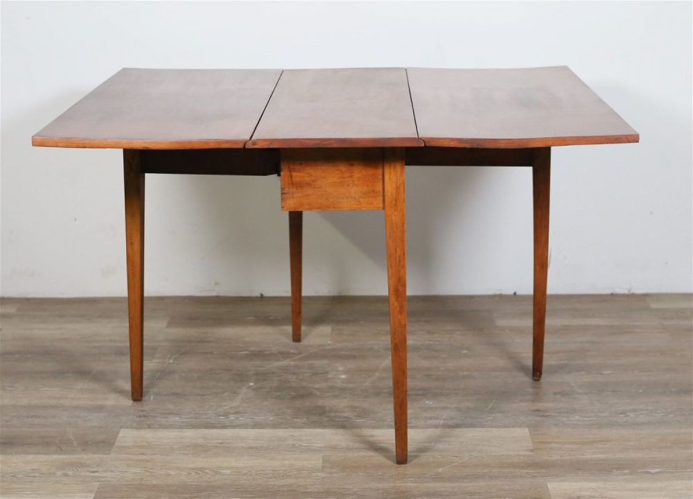Lot 214: Federal Country Tiger Maple Drop Leaf Table