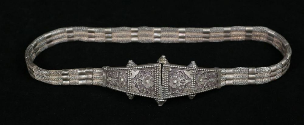 Lot 373: Thai Silver Belt