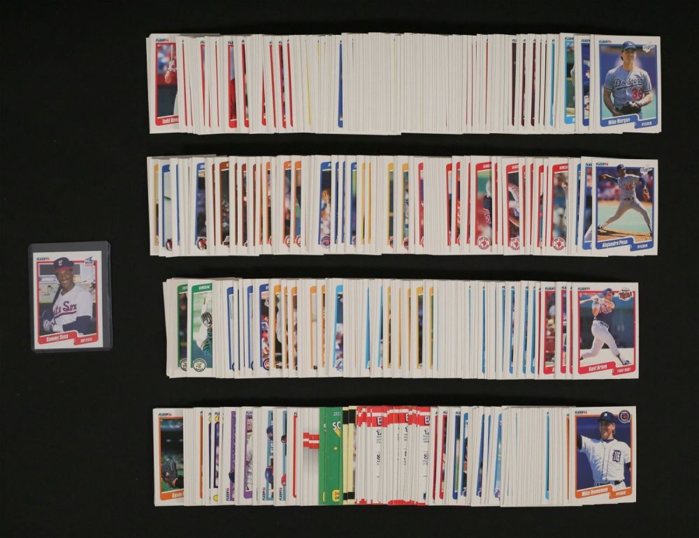 Lot 379: 1990 Fleer Baseball Card Set Sosa Error Rookie