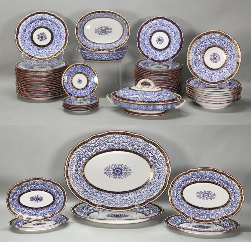 Lot 154: 59 Pieces Royal Worcester Royal Lily Dinnerware