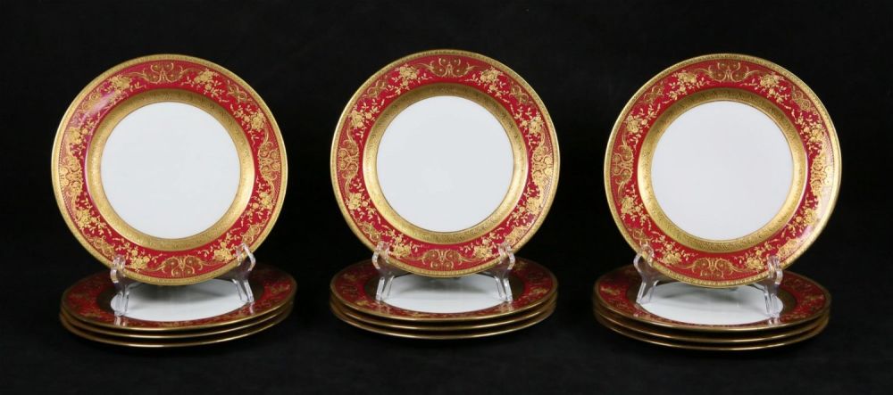 Lot 155: 12 Charles Ahrenfeldt Limoges Luncheon Plates