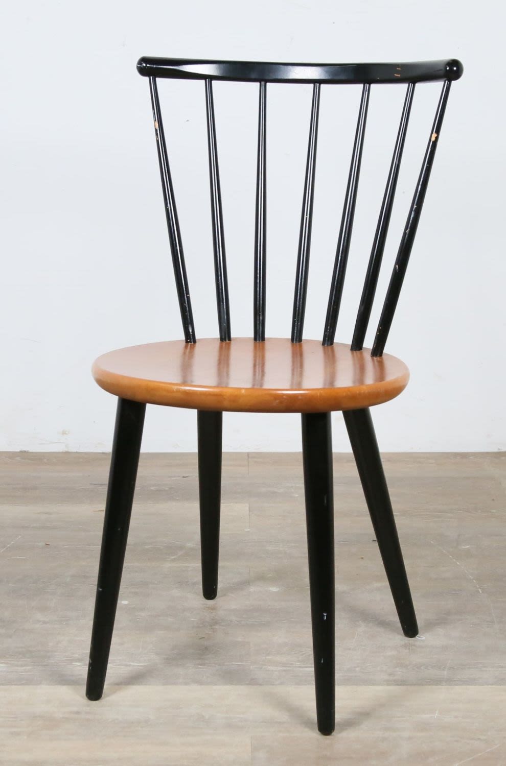 Lot 230: Ilmari Tapiovaara Style Swedish Modern Side Chair