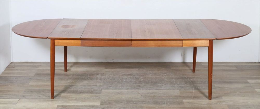 Lot 243: Arne Vodder for Sibast Danish Modern Dining Table