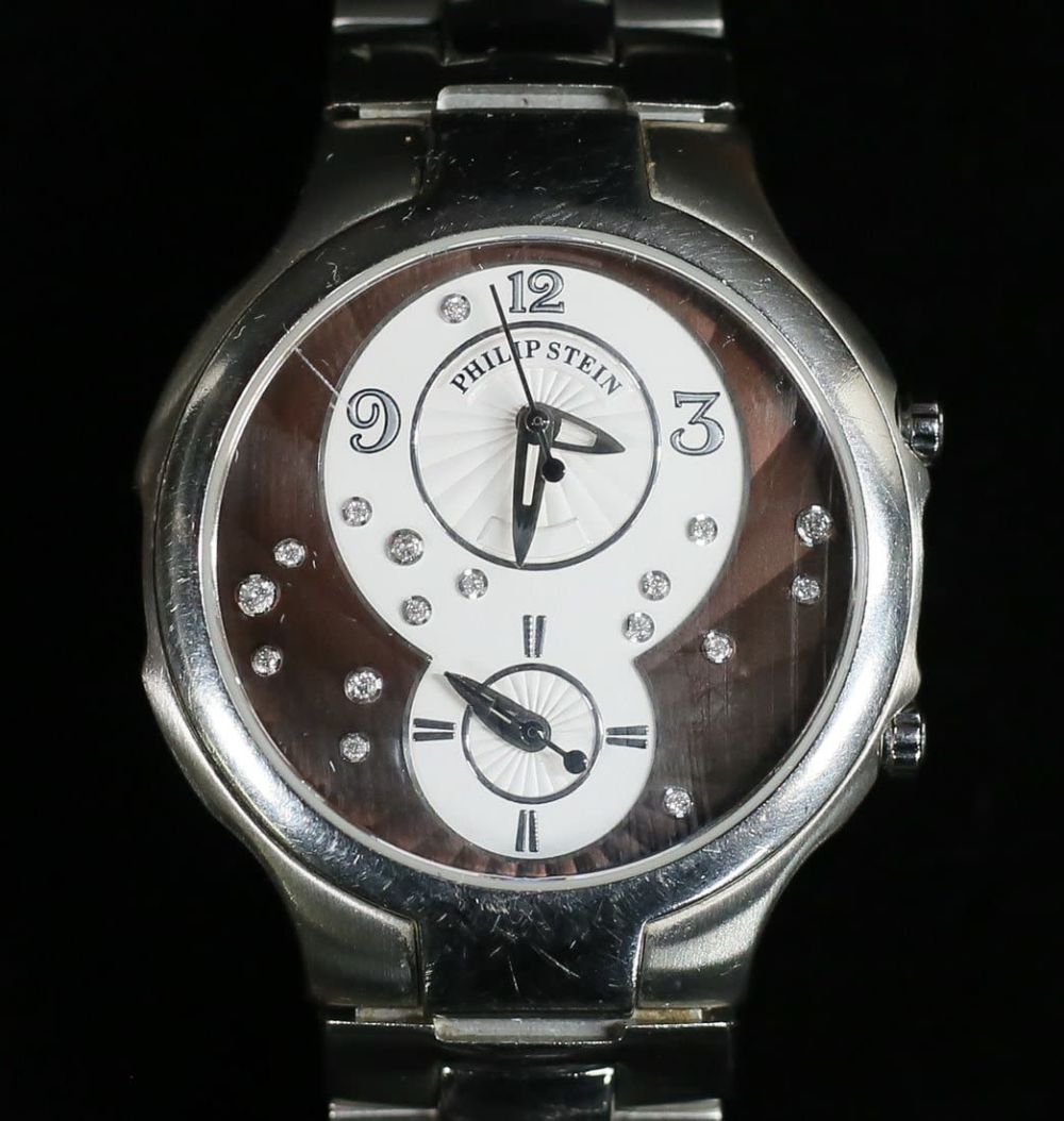 Lot 267: Philip Stein Teslar Modern Diamond Dial Watch
