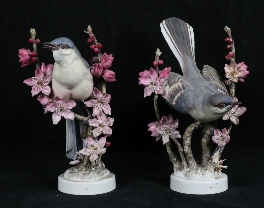 Lot 171: Royal Worcester Pair Mocking Bird Figures