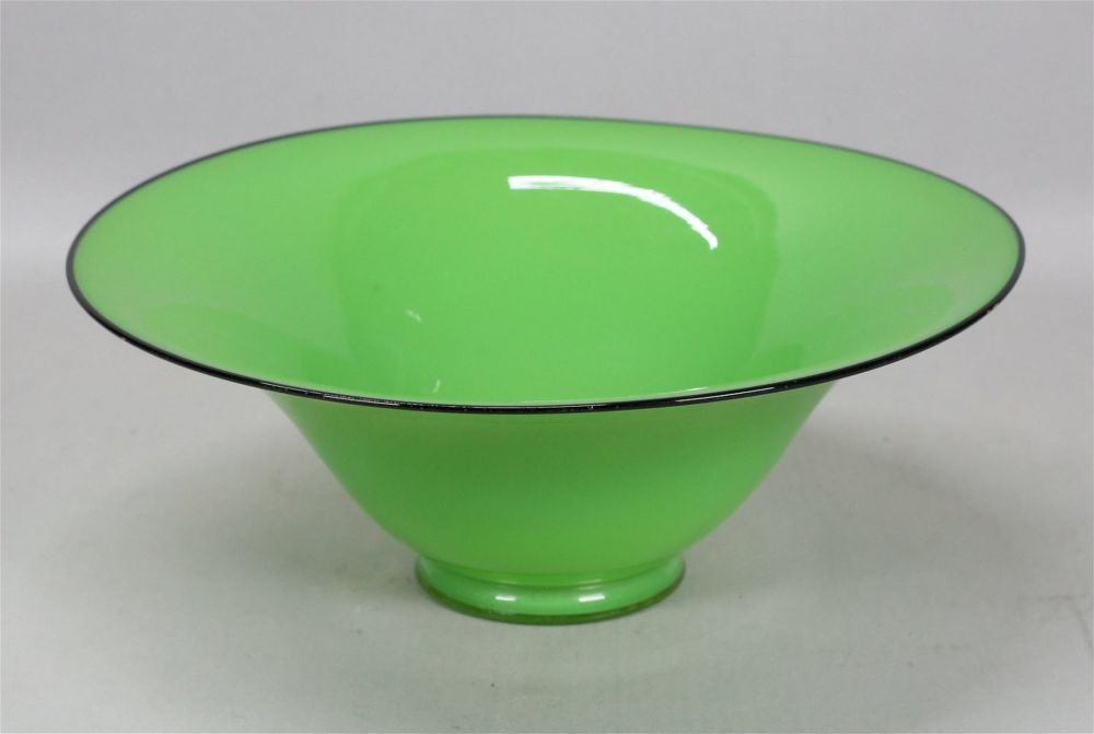 Lot 225: Attributed to Steuben Jade Art Glass Bowl