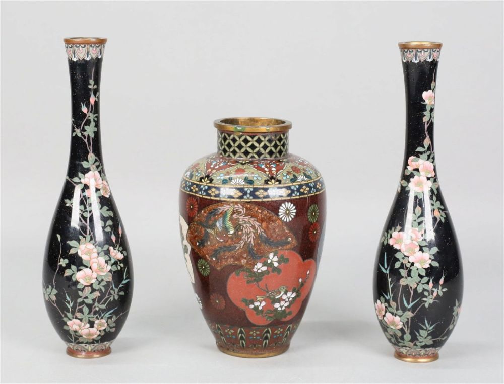 Lot 170: 3 Japanese Cloisonne Vases