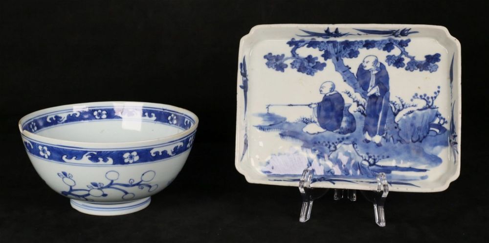 Lot 210: 2 Pieces Chinese Porcelain Bowl & Tray