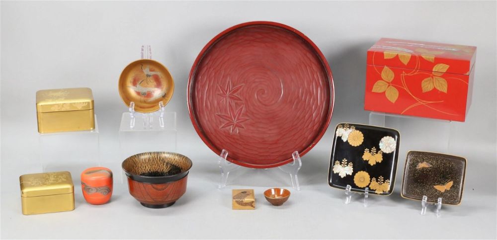 Lot 213: 10 Pieces Chinese & Japanese Lacquer