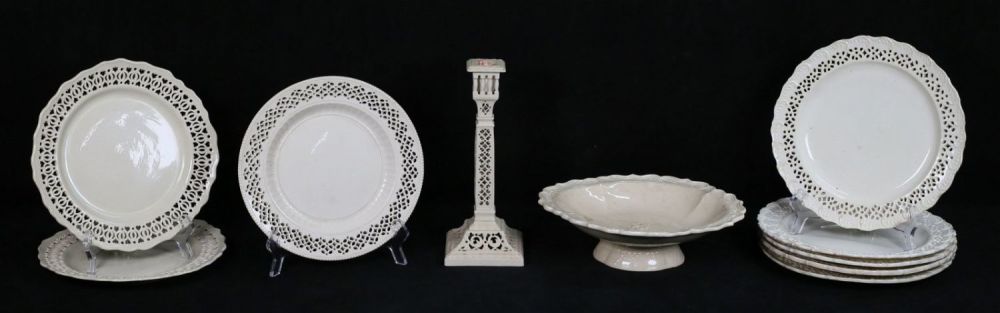 Lot 215: 10 Pieces English Creamware Including Leeds