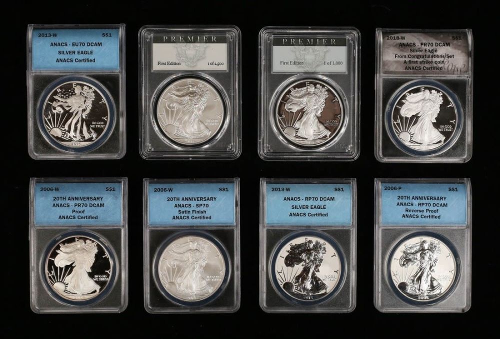 Lot 469: 8 American Silver Eagle One Dollar Coins