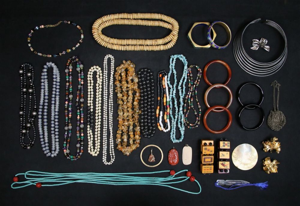 Lot 531: Lot of Beaded & Chinese Jewelry