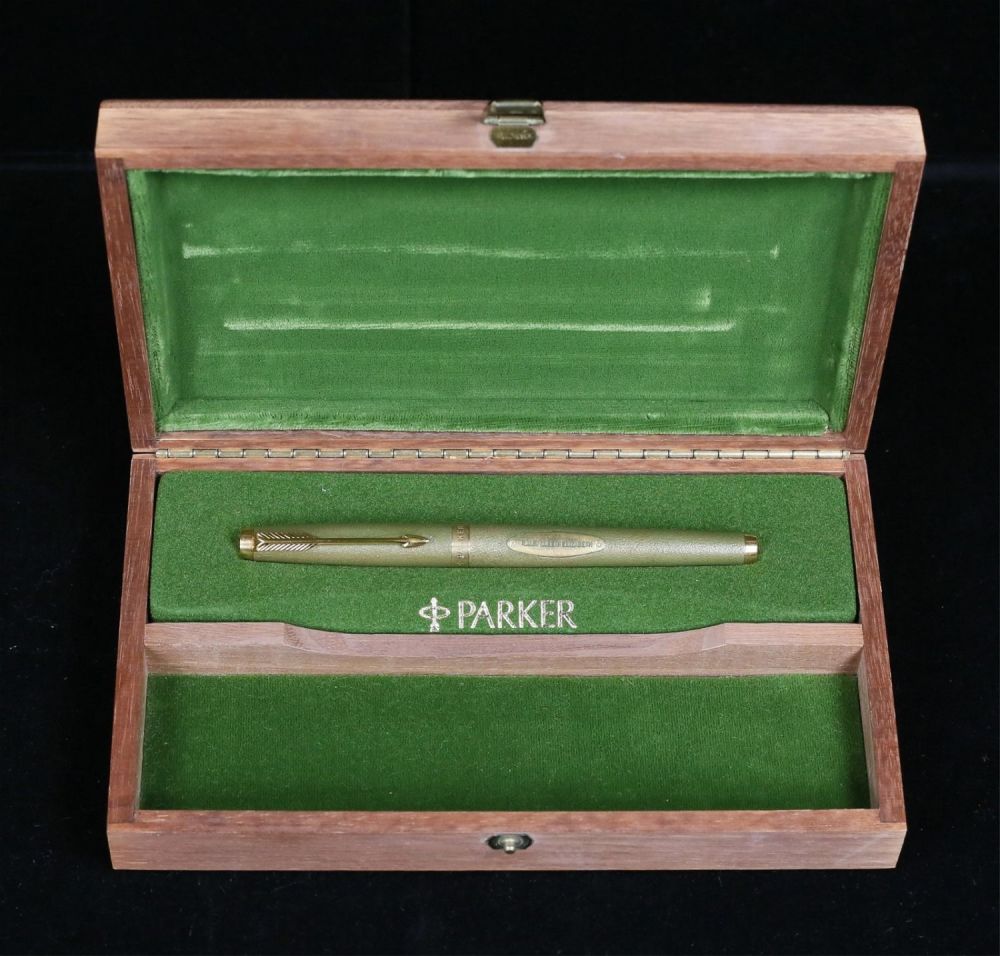 Lot 533: Parker 75 R.M.S. Queen Elizabeth LE Fountain Pen