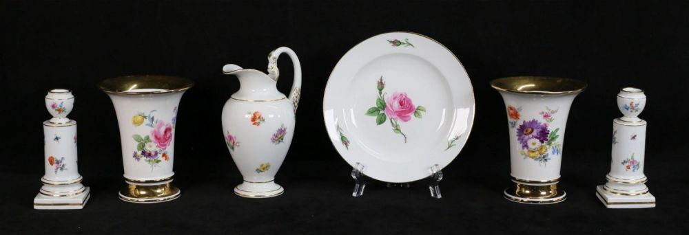 Lot 553: 6 Pieces Meissen Floral Porcelain