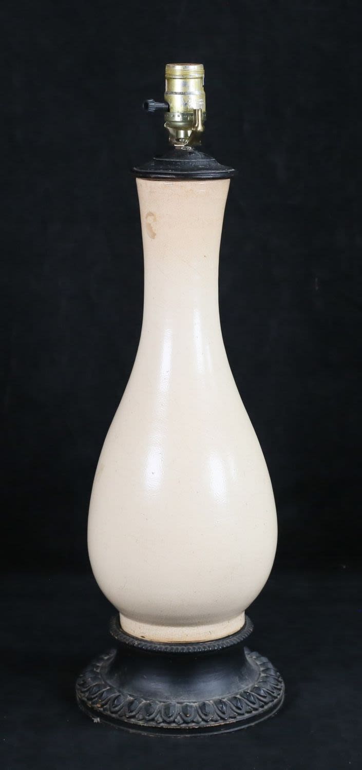 Lot 564: Crackle Glaze Pottery Lamp