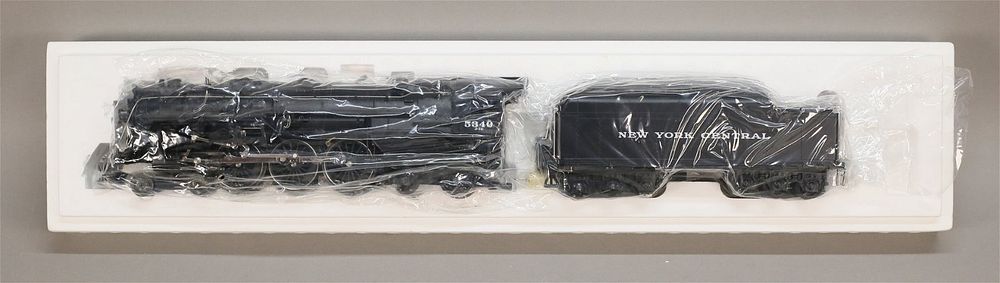 Lot 345: Lionel NY Central Hudson Locomotive & Tender 18005