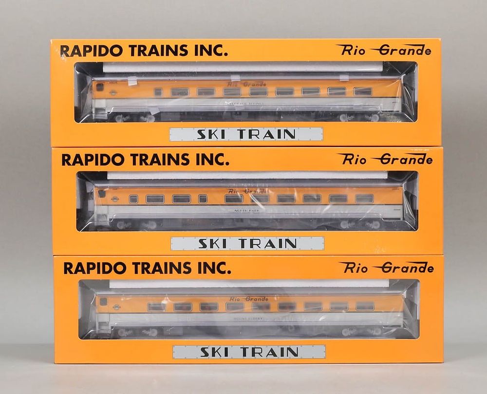 Lot 372: Rapido Trains Rio Grande Ski Train 3 Car Set