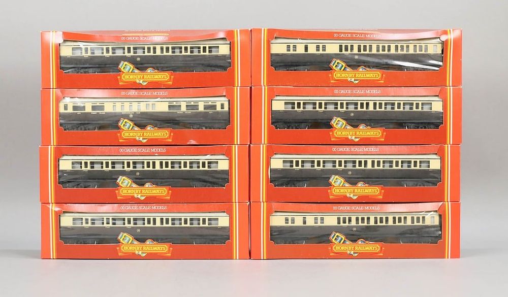 Lot 435: Lot of 8 Hornby Composite Coach/Brake 3rd Coach