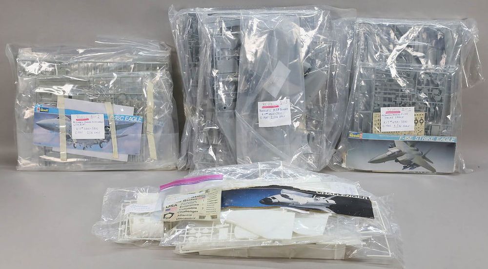 Lot 684: Lot of 4 Revell Model Airplane Kits - No Boxes
