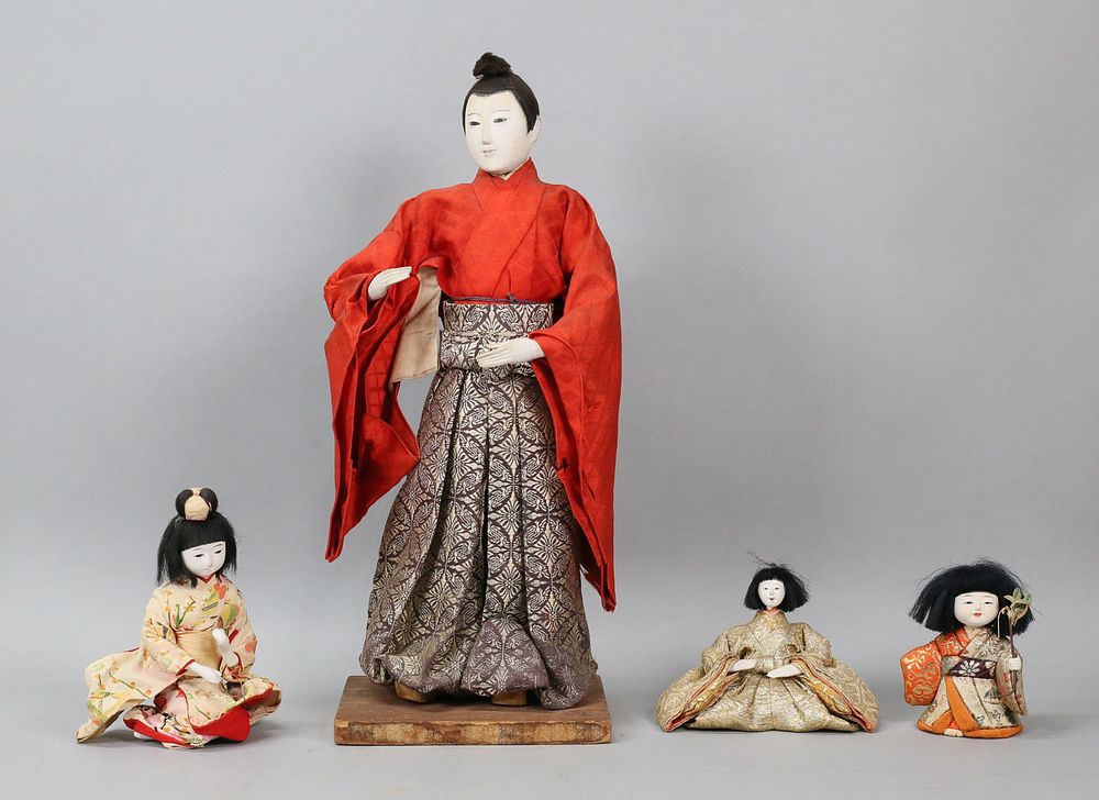 Lot 152: 4 Japanese Dolls