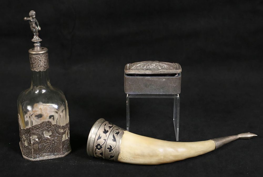 Lot 309: 3 Silver Mounted Pieces Russian, German, English