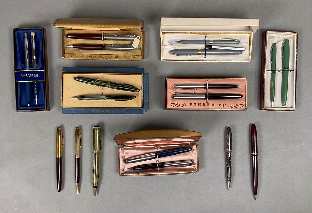 Lot 356: Lot Vintage Pen & Pencil Sets Parker, Sheaffer