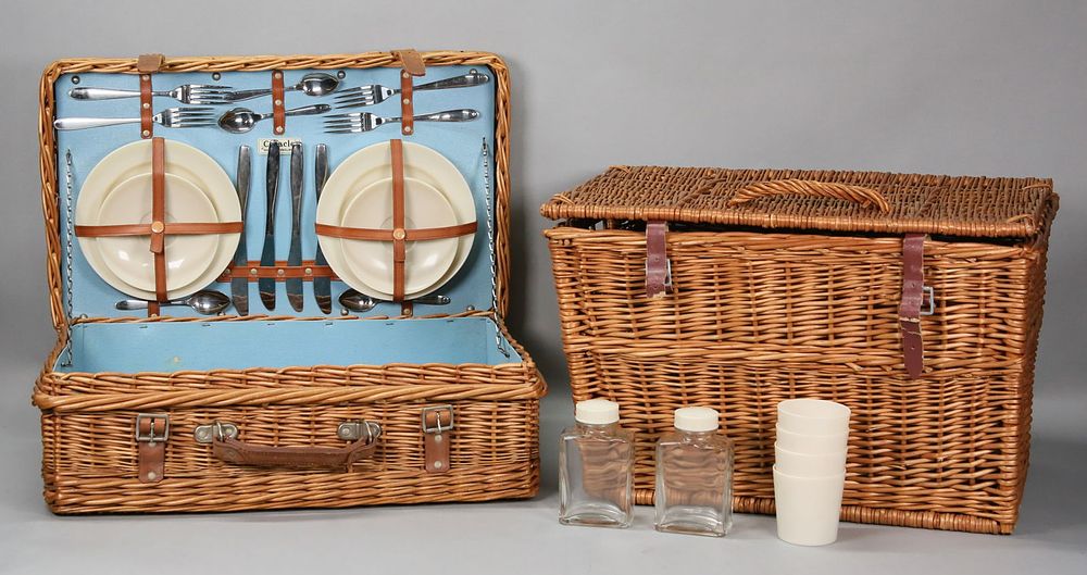 Lot 393: Coracle English Picnic Set & Picnic Basket