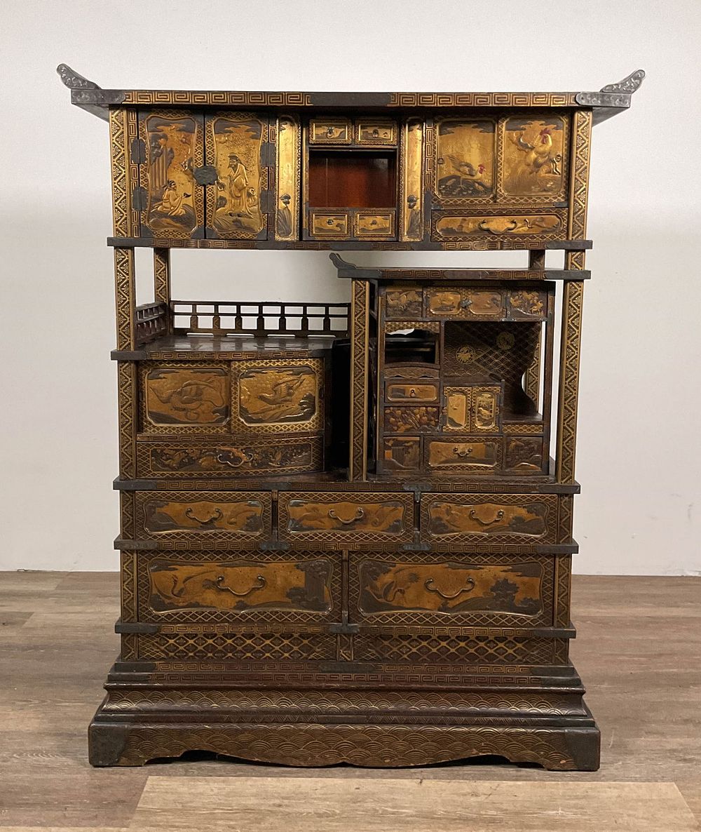 Lot 222: Japanese Lacquer Shadona Etagere Cabinet
