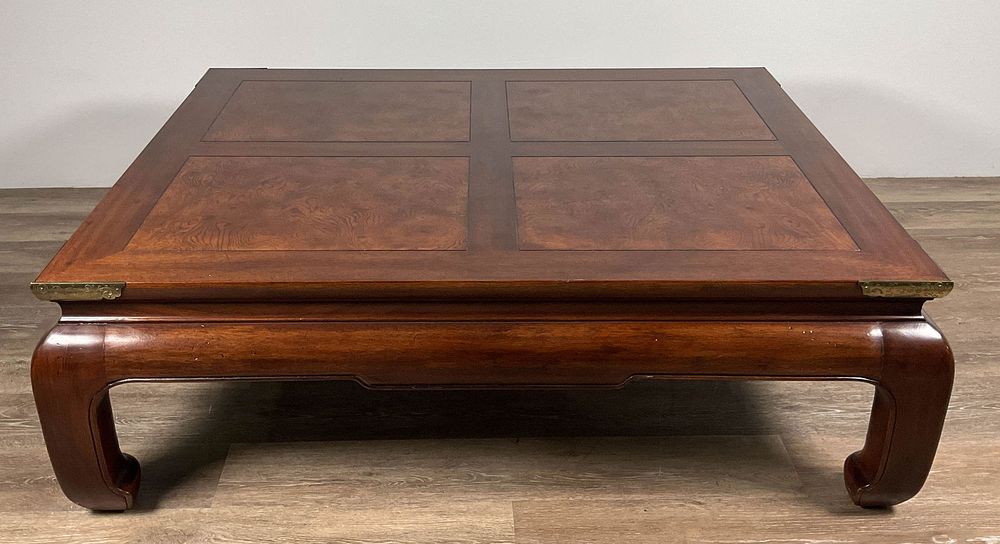Lot 224: Henredon Artefacts Chinoiserie Coffee Table