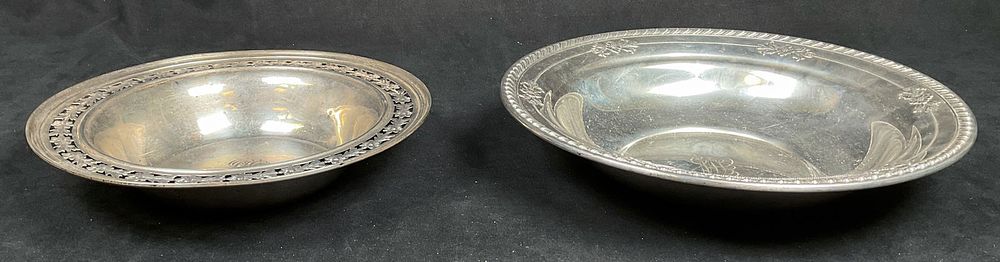 Lot 244: 2 Sterling Bowls Simpson & Wallace