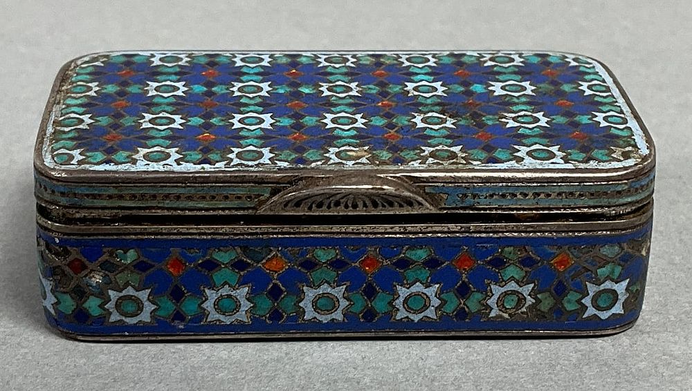 Lot 267: Russian 84 Silver & Enamel Snuff Box