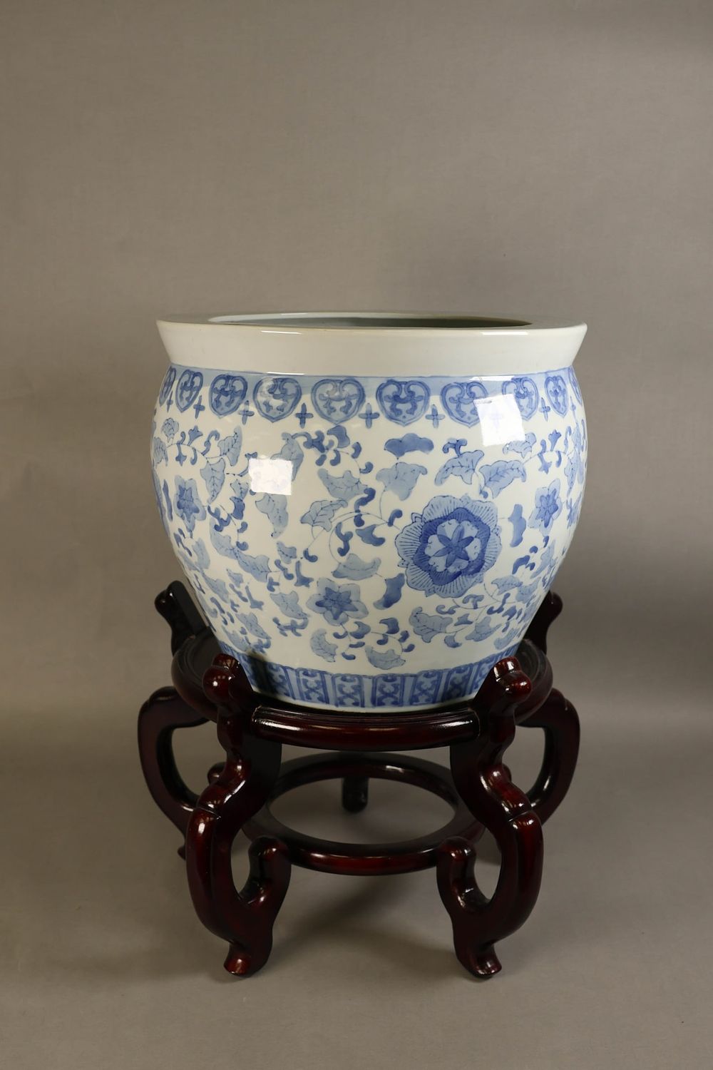Lot 289: Blue & White Chinese Porcelain Fishbowl