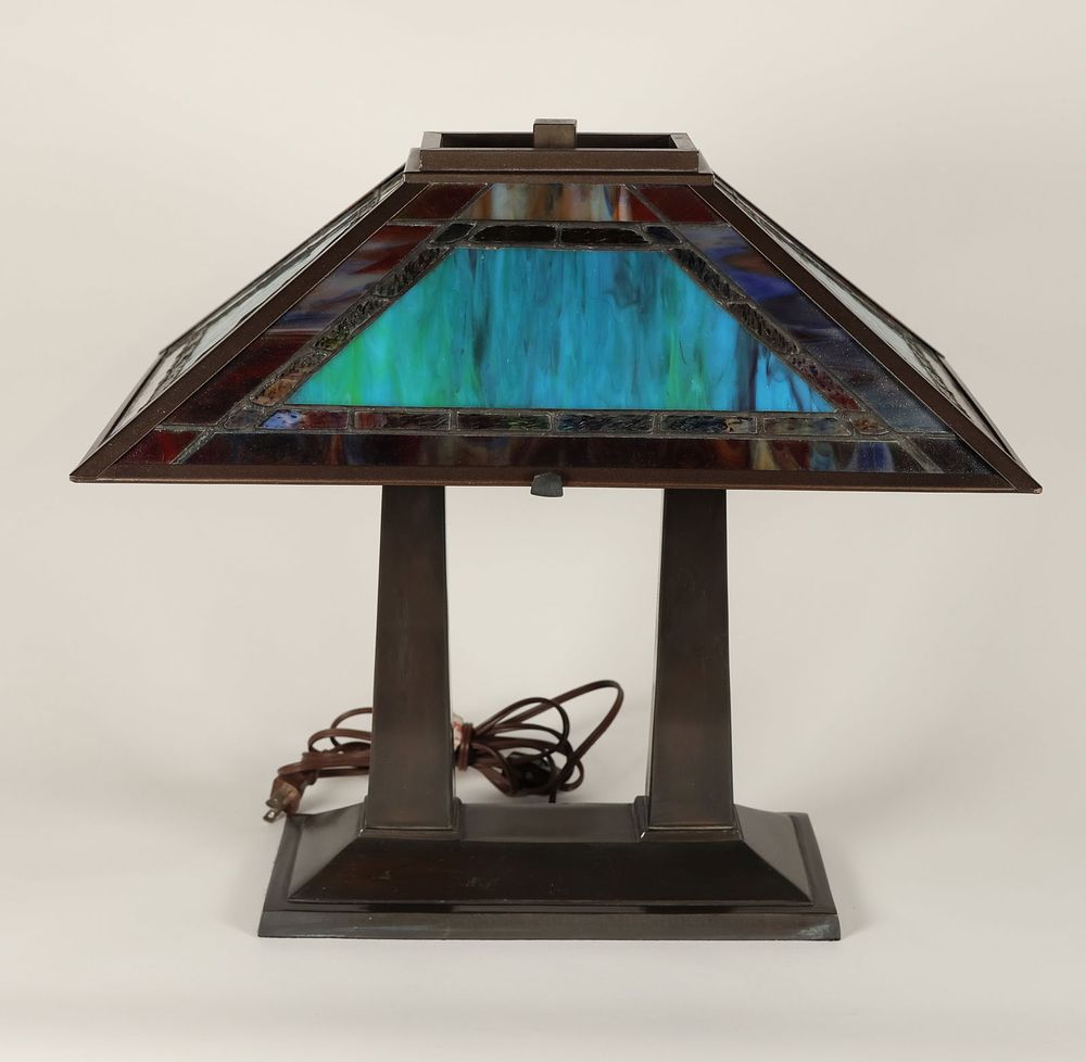 Lot 448: Arts & Crafts Style Slag Glass Lamp