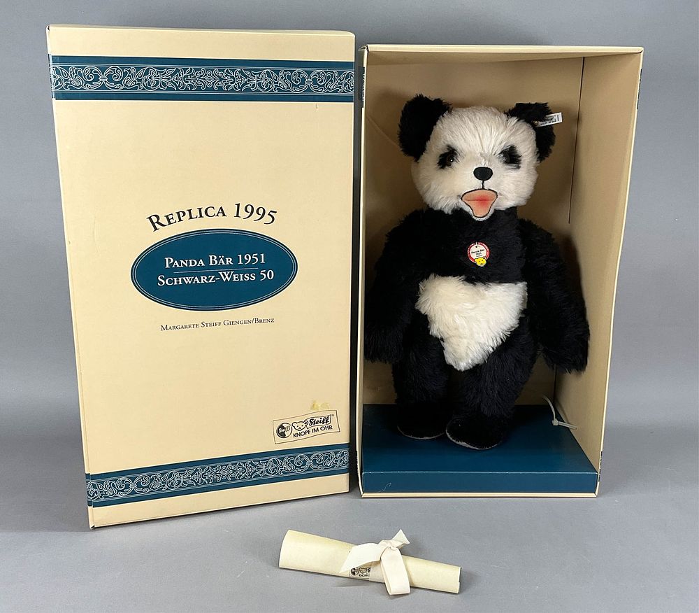 Lot 209: Steiff Panda Bear 1951 Replica 1995 with Box
