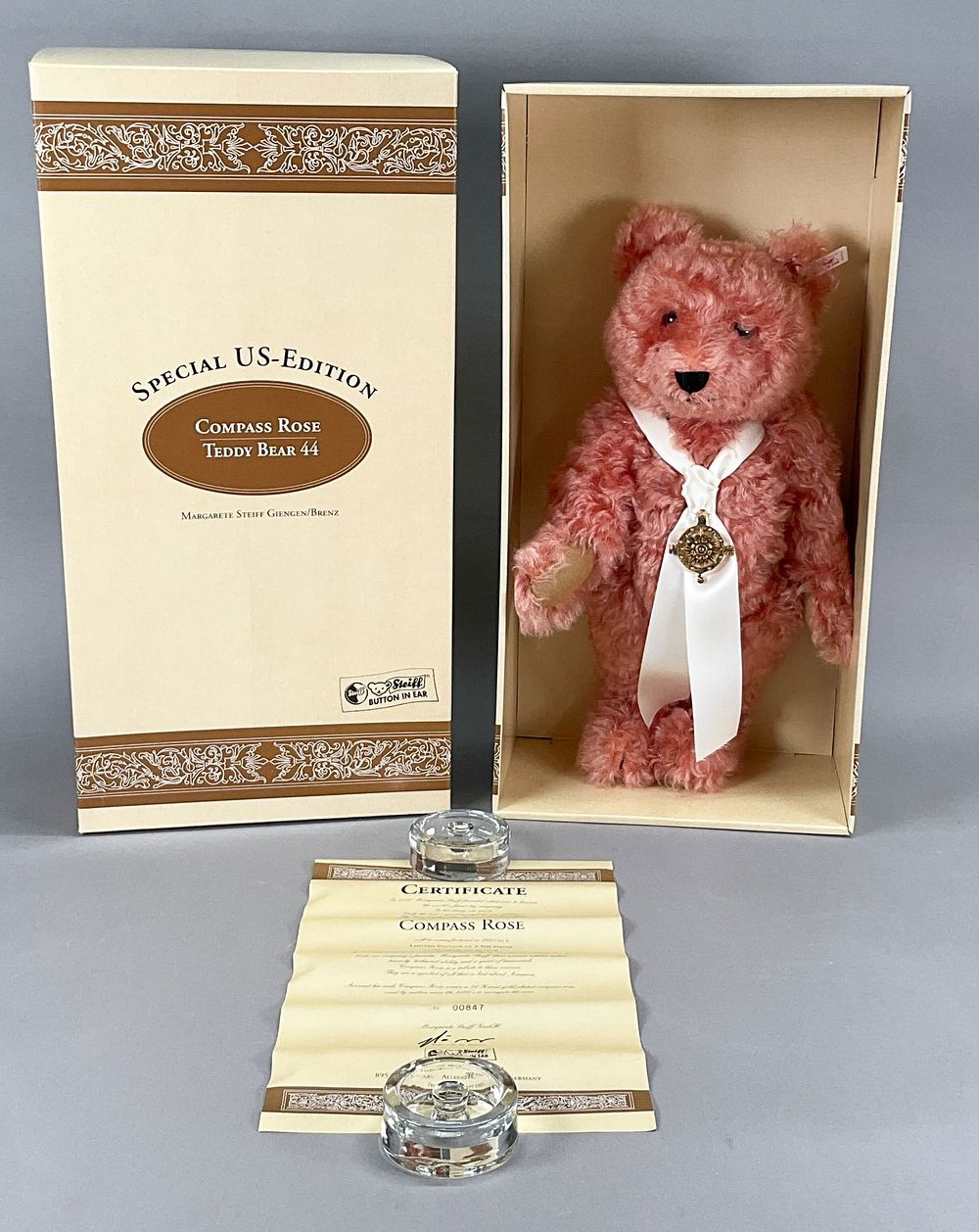 Lot 218: Steiff Compass Rose 1995 US Edition With Box