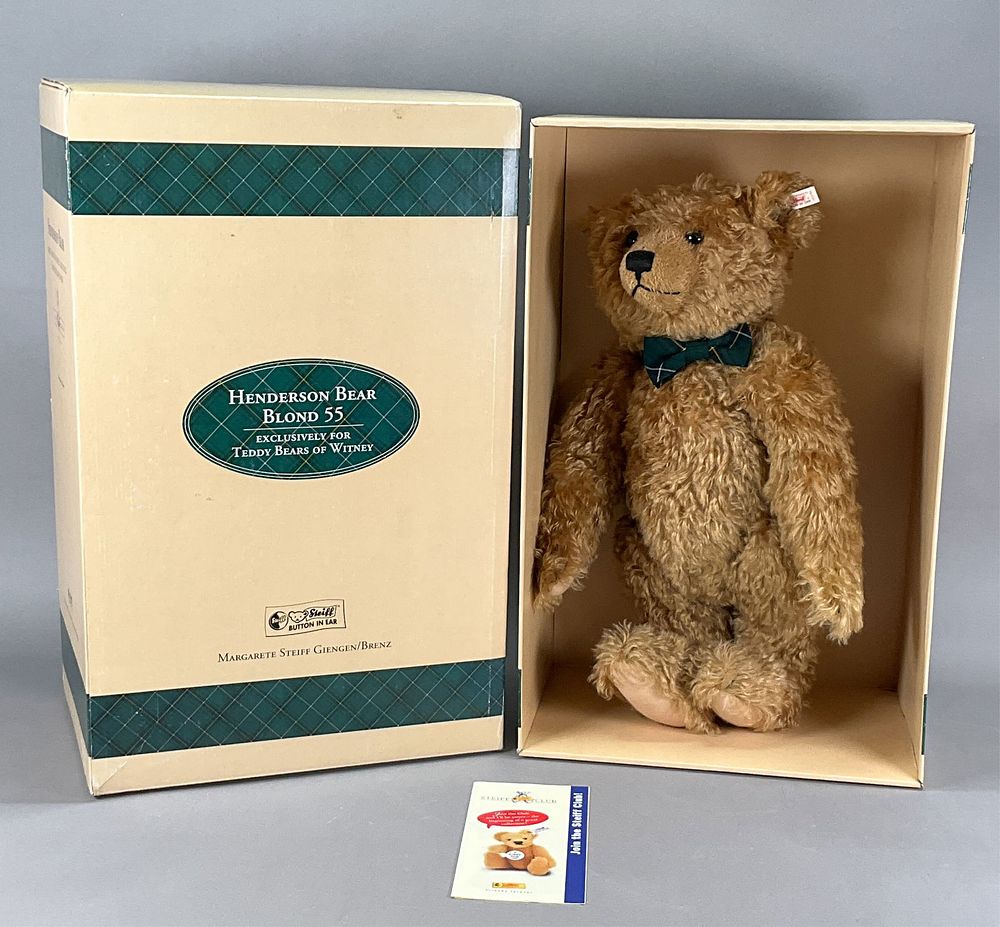 Lot 220: Steiff Henderson Bear Blond 55 With Box